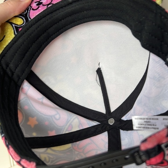 Five NIGHTS AT FREDDY’S Black Faux Velvet Cartoon SnapBack Hat - Picture 14 of 14